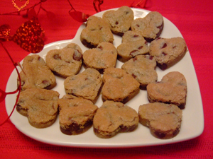 chocolate chip heart cookies