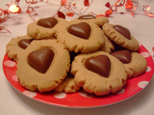 peanut butter cookies with chocolate hearts