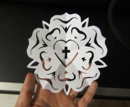 Luther Rose Cut-Out