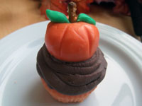 Pumpkin Cupcake 1