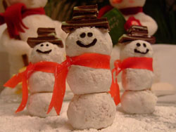 doughnut snowmen