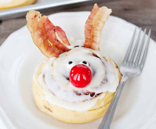 Cinnamon Roll Reindeer