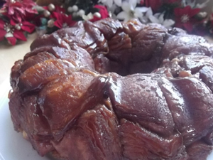 pull apart cinnamon wreath