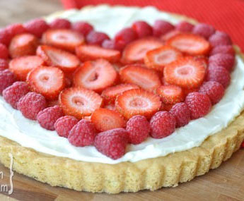 Heart Fruit Pizza