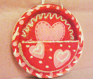 paper plate valentine holder