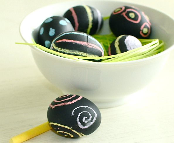 Chalkboard Paint Eggs