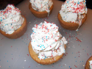 Ice Cream Cookie Cups