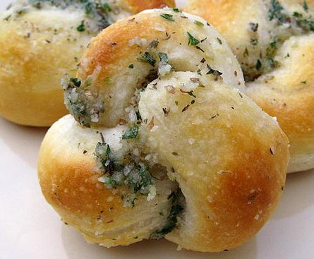 Garlic Celtic Knot Rolls